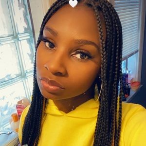 Meet your Posher, Ilisha